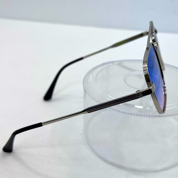 JOHN VARVANTOS UNISEX SILVER METAL SUNGLASSES,TRANSITION LENSE FROM LIGHT 2 DARK - Picture 4 of 12